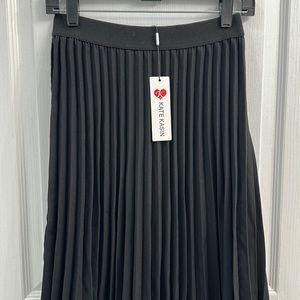 Small Black Midi Pleated Skirt